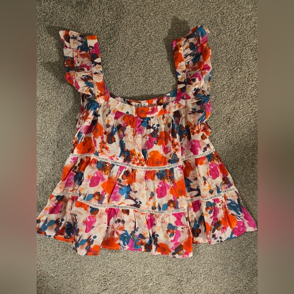 TCEC Floral Tiered Ruffle Top, NWOT - Picture 3 of 7